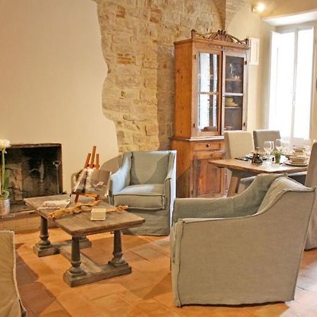 Il Rifugio Dell' Artista Apartment โตดี ภายนอก รูปภาพ