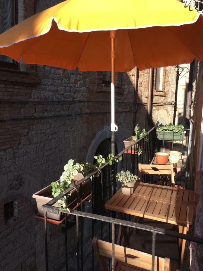 Il Rifugio Dell' Artista Apartment โตดี ภายนอก รูปภาพ