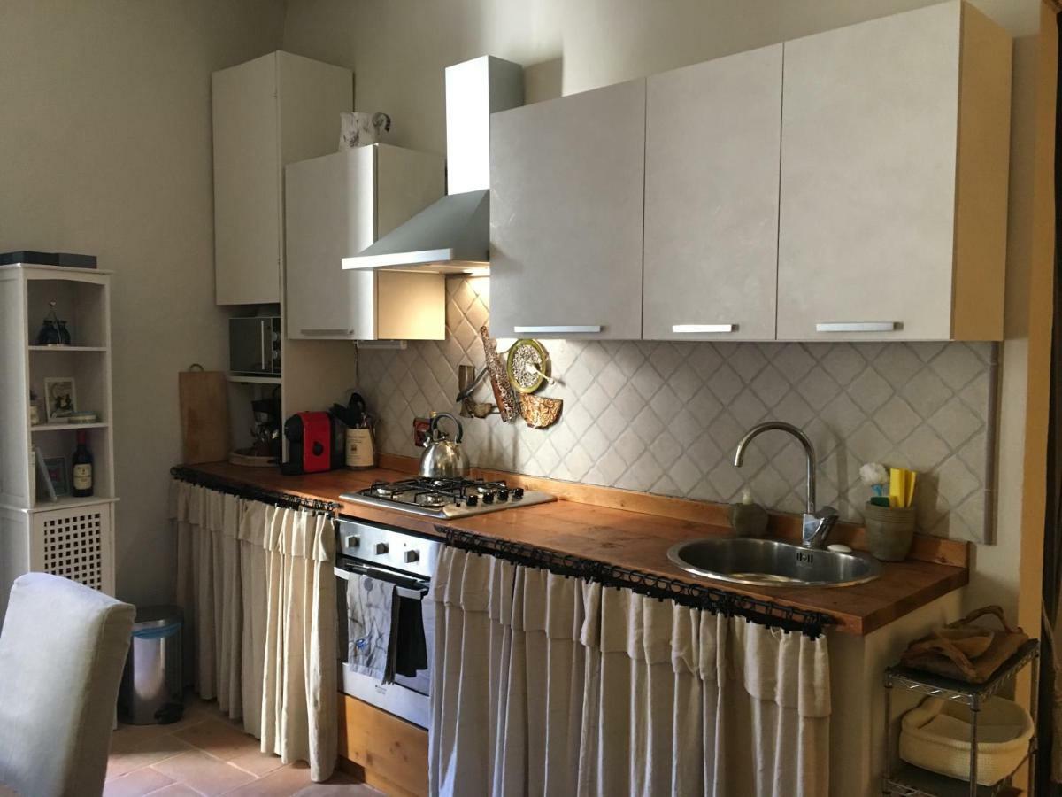 Il Rifugio Dell' Artista Apartment โตดี ภายนอก รูปภาพ